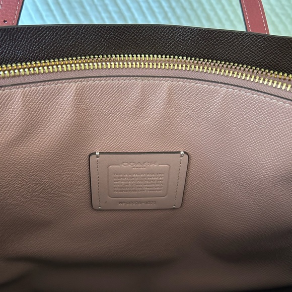 Coach Mollie Tote Bag in pink, brand new! - Picture 5 of 6